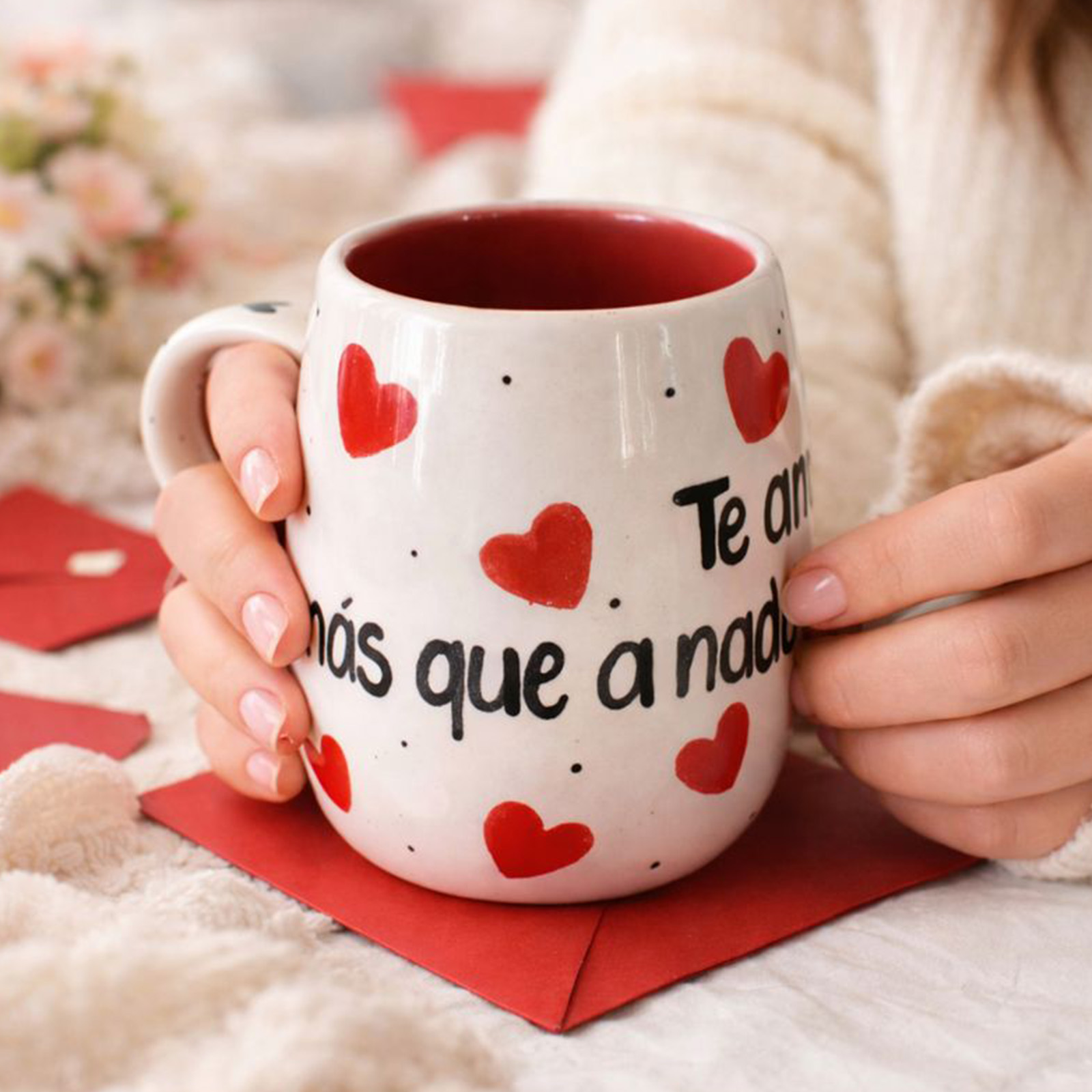 Taza Almendra "Te amo más que a nada en el mundo"