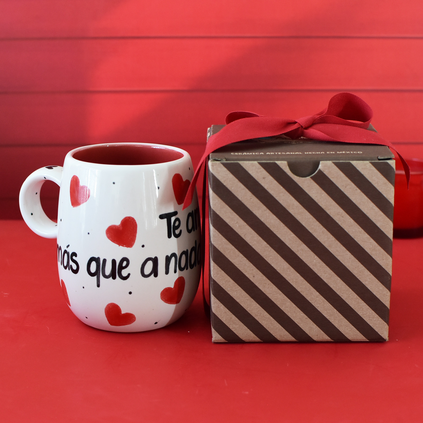 Taza Almendra "Te amo más que a nada en el mundo"