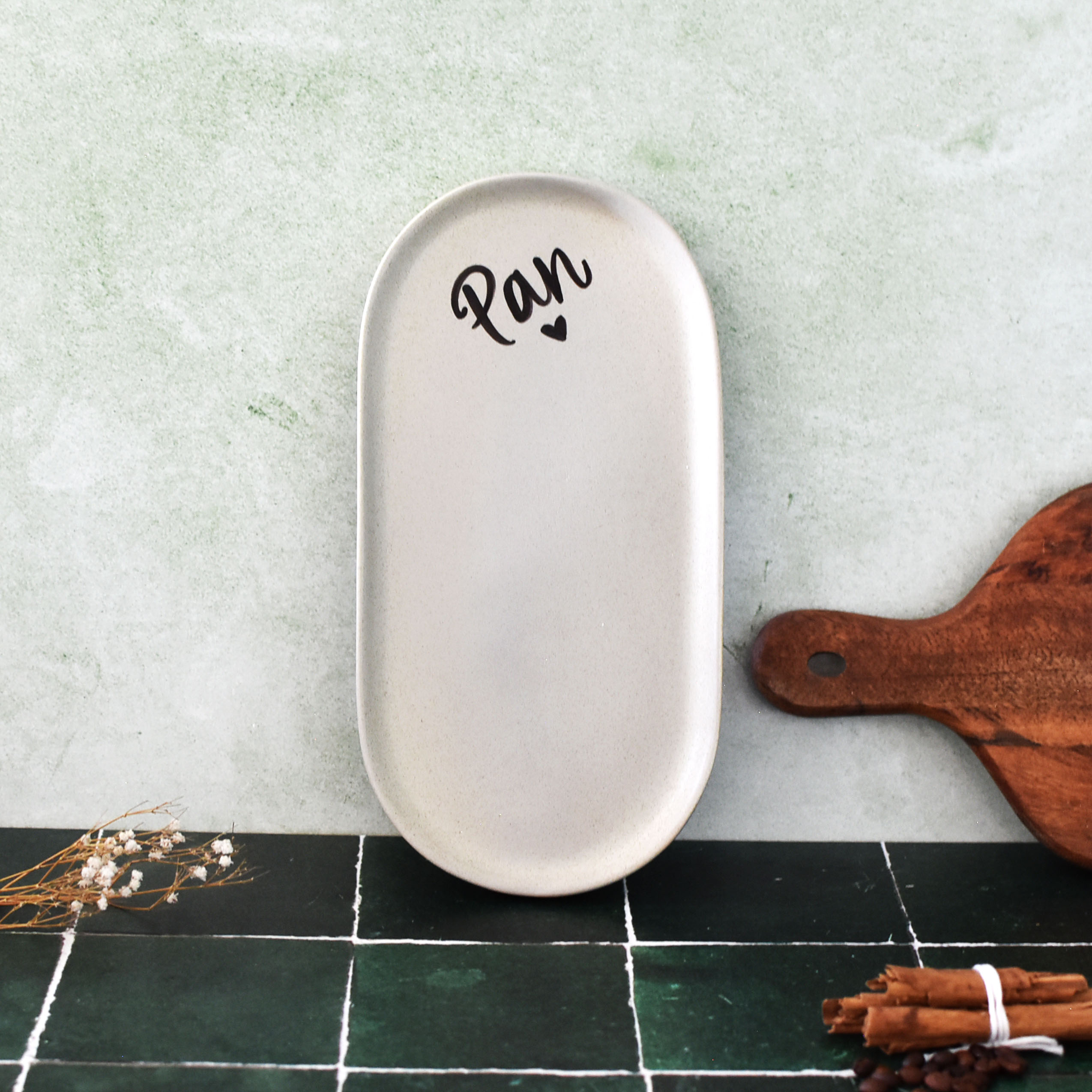 Plato Ovalado Plata “Pan"