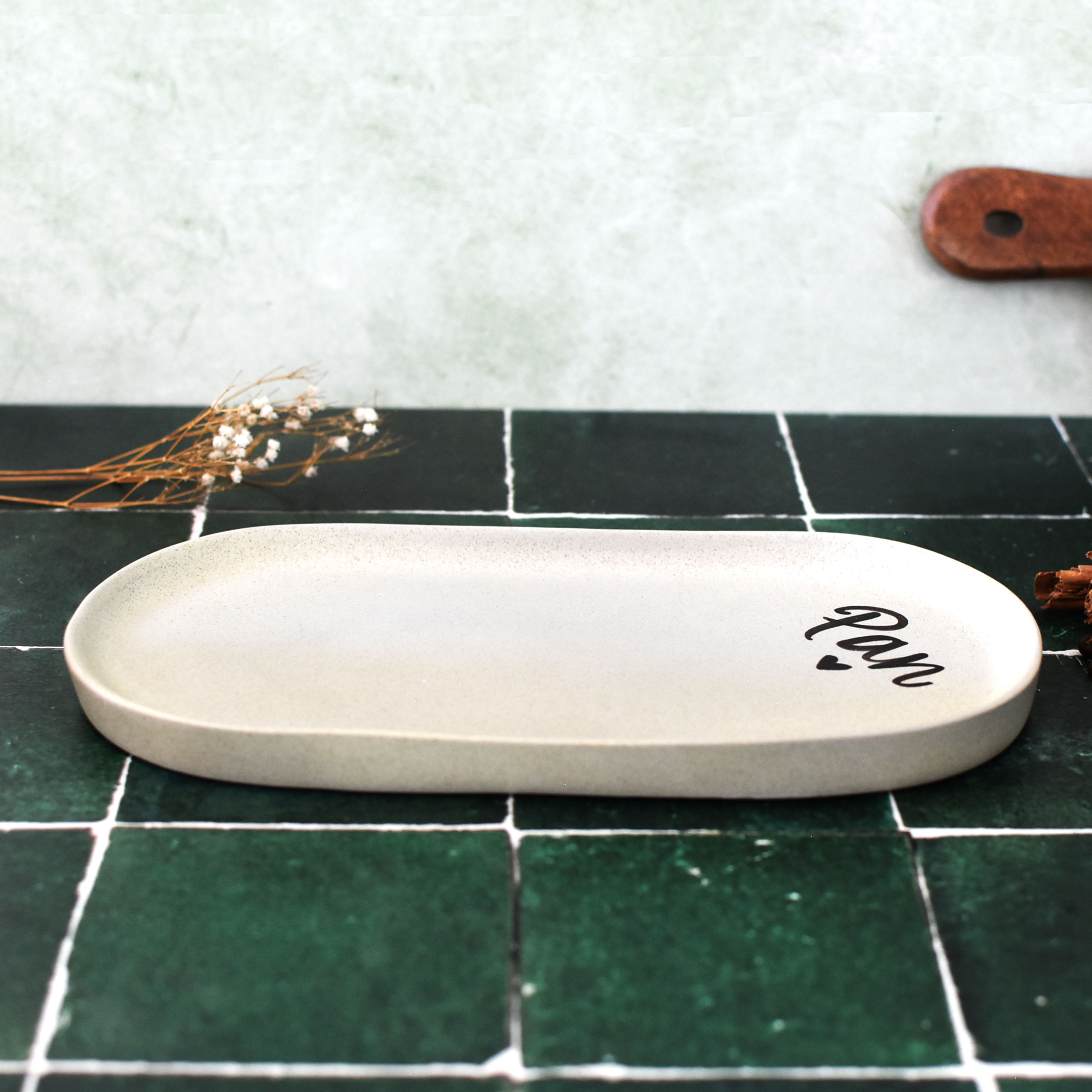 Plato Ovalado Plata “Pan"