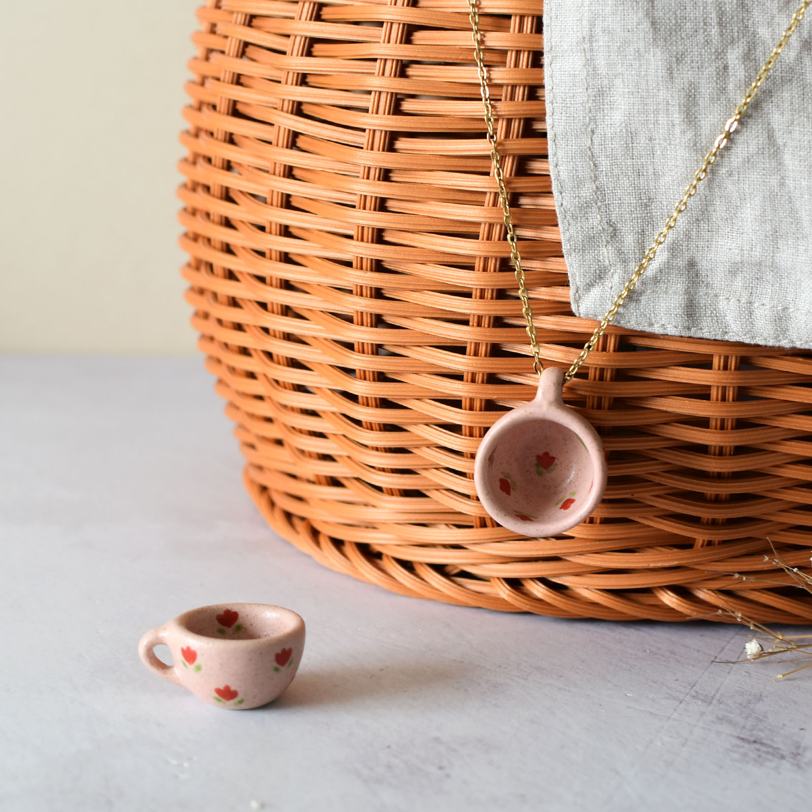 Dije tacita mini Florecitas (Sin frase)