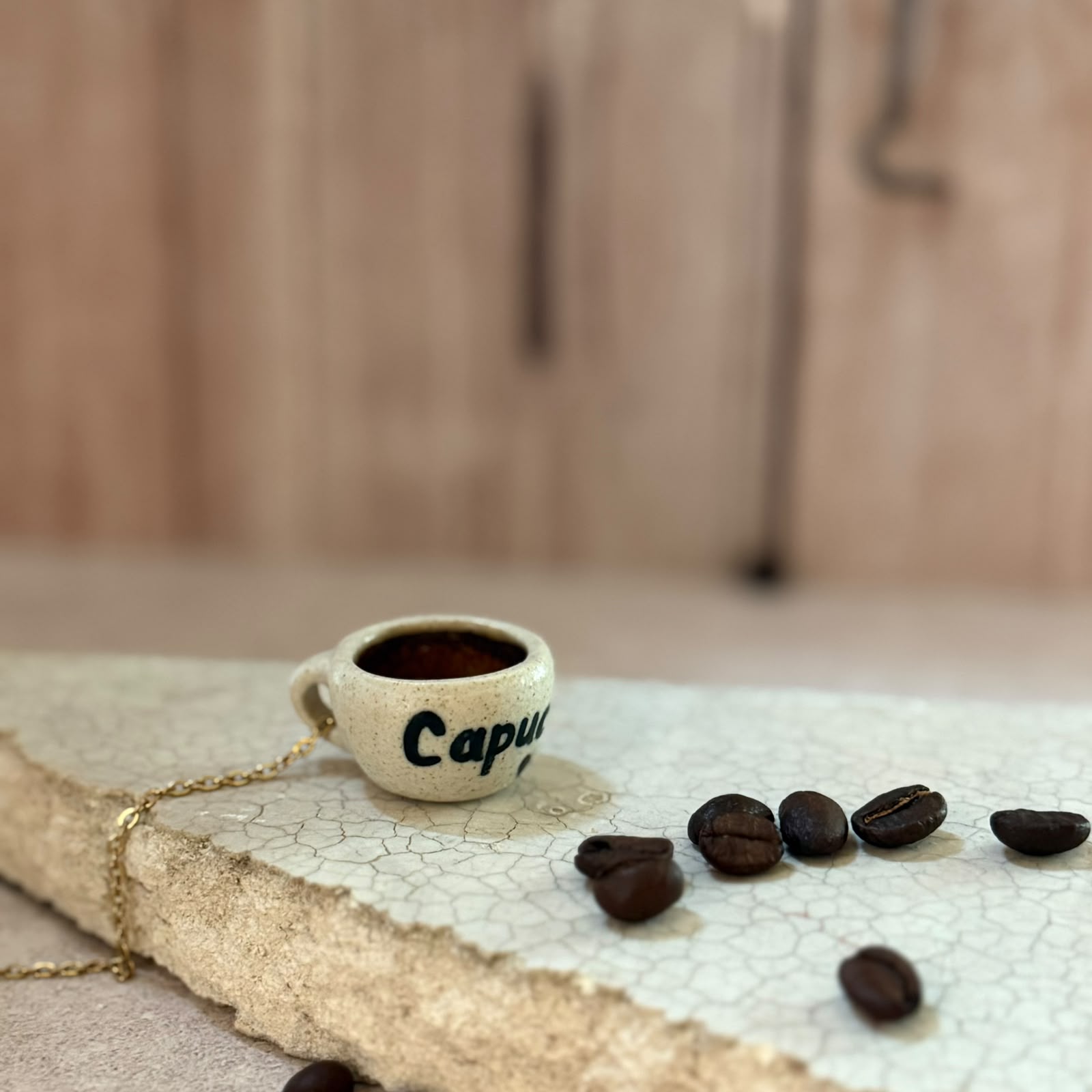Tacita mini Dije con frase "Capuchino"