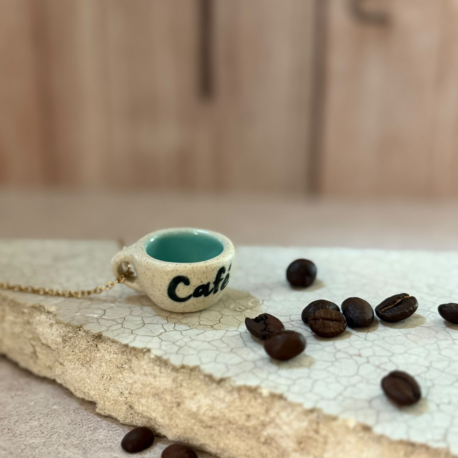 Tacita mini Dije "Cafe + Pan= <3 "
