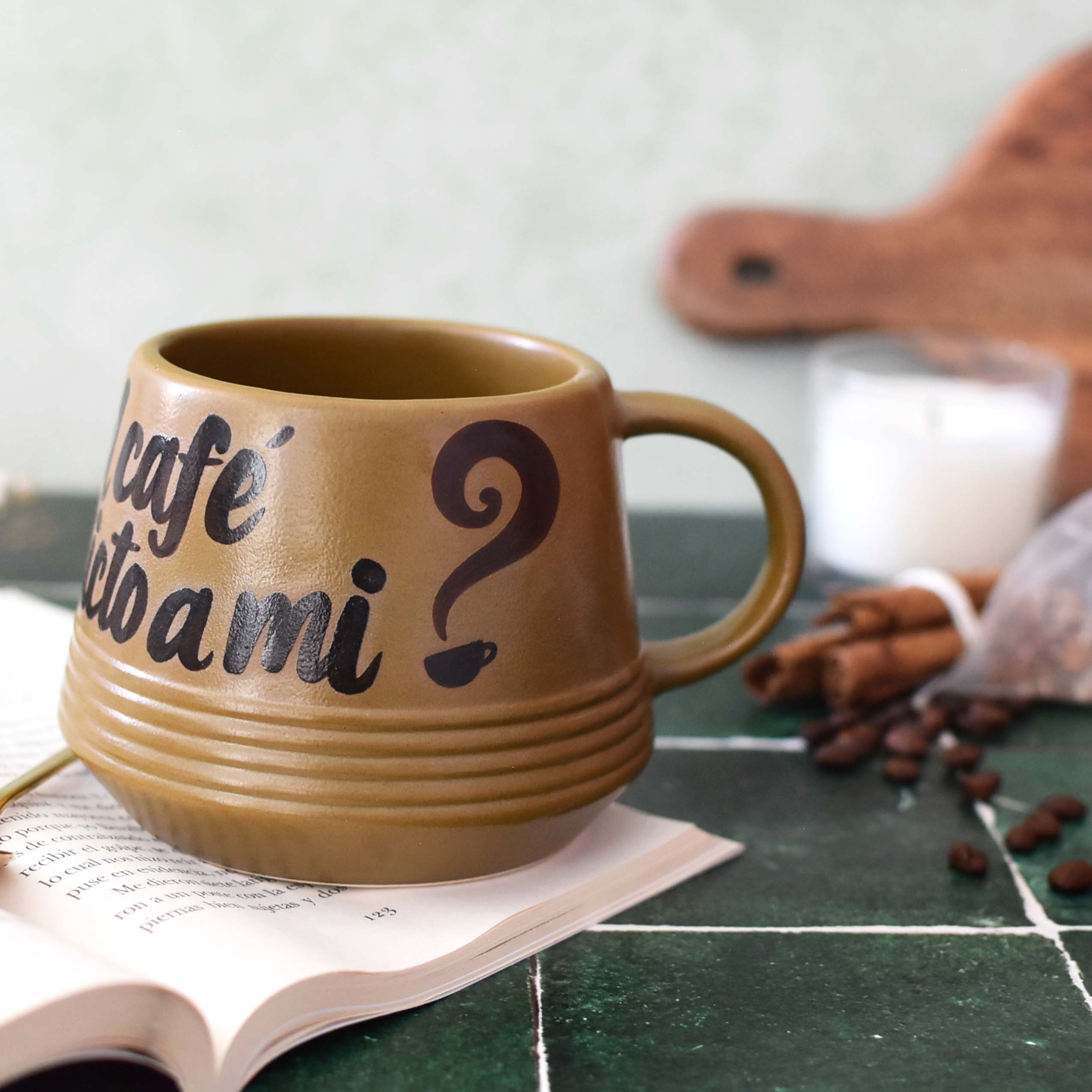 Taza Aurora "¿Y si el café es el adicto a mi?