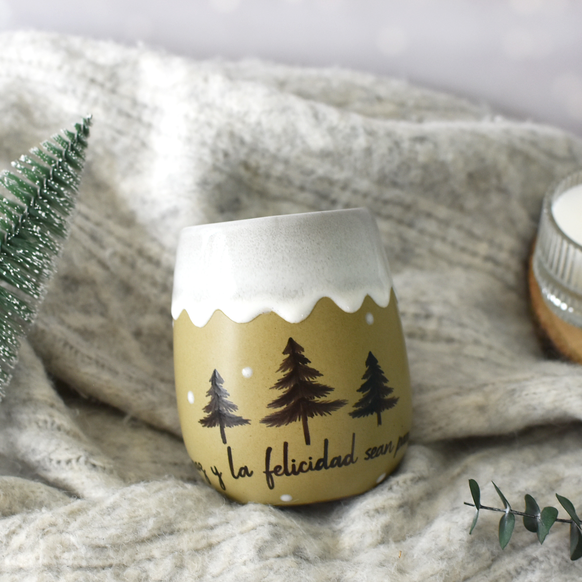 Taza Almendra "Que La Paz y la felicidad sean para siempre"