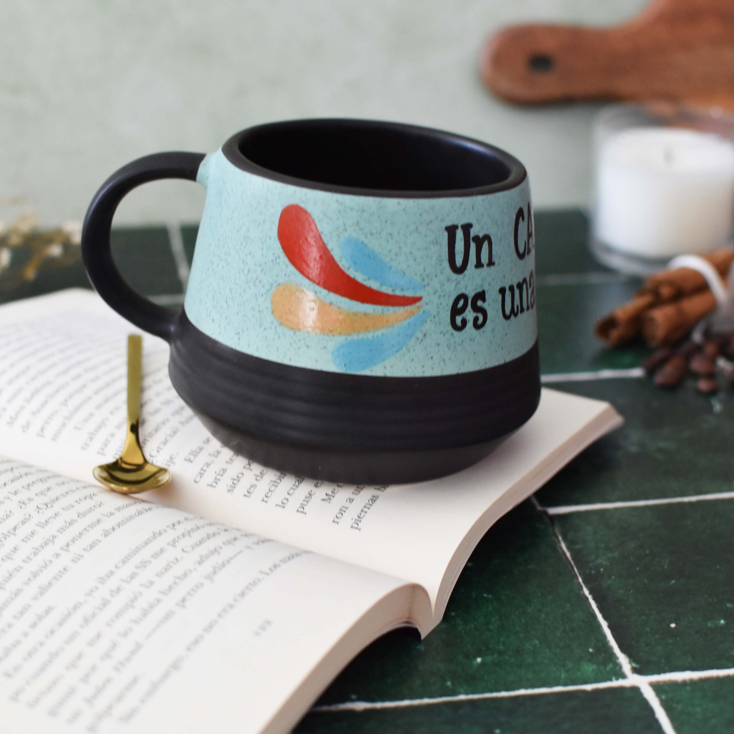 Taza Aurora "Un café siempre es una buena idea"