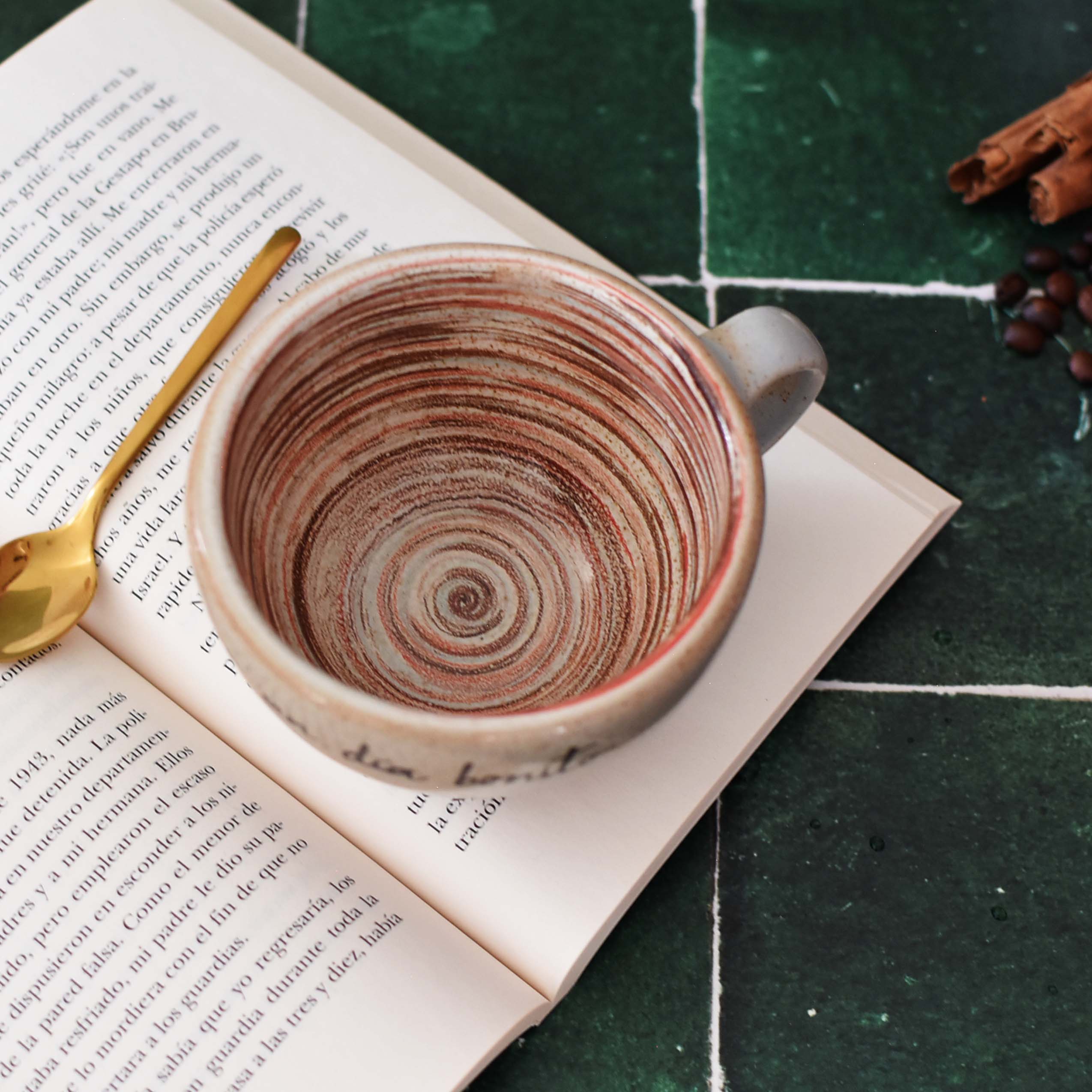 Taza Latte "Un cafecito y a tener un día bonito"