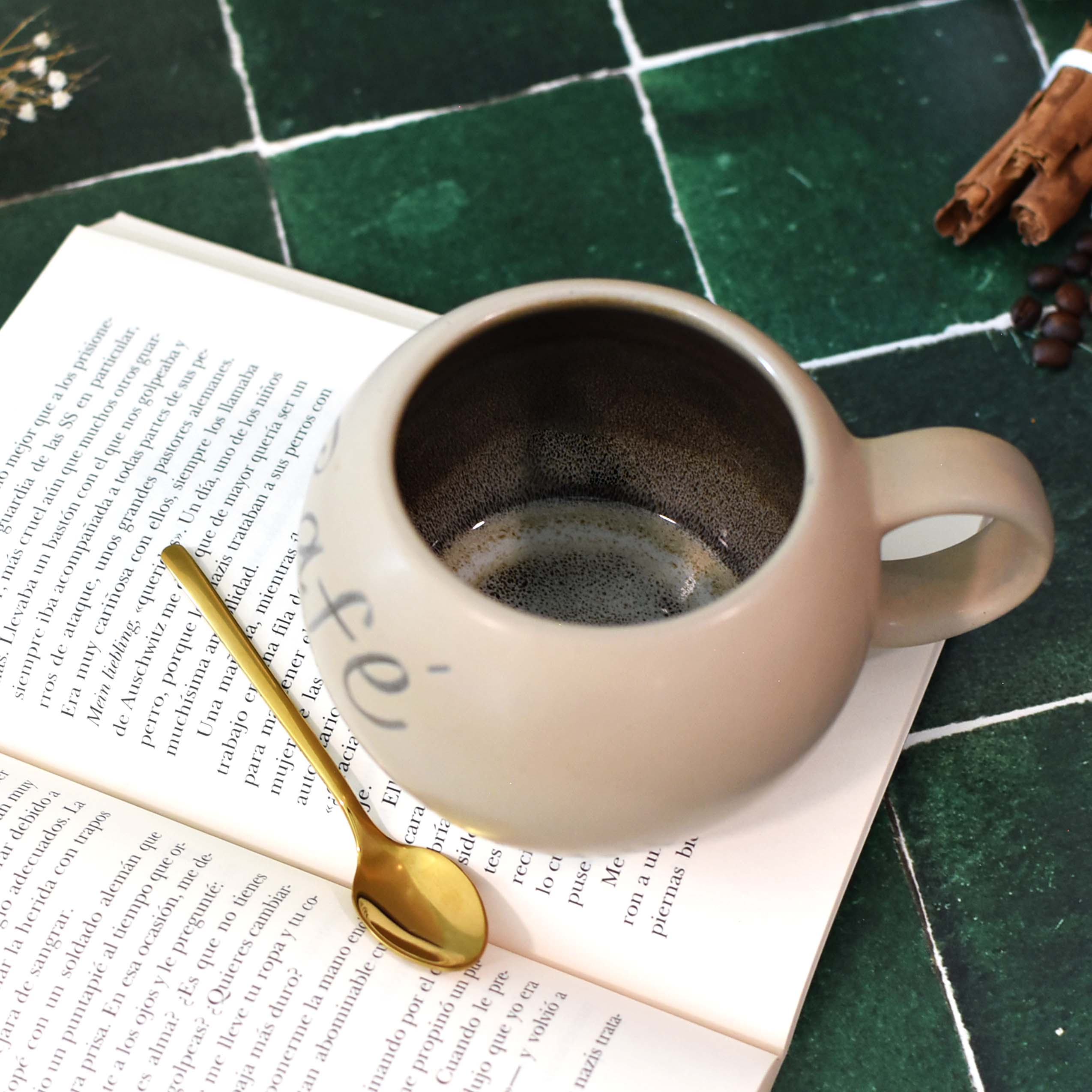 Taza Luna Beige "Café"