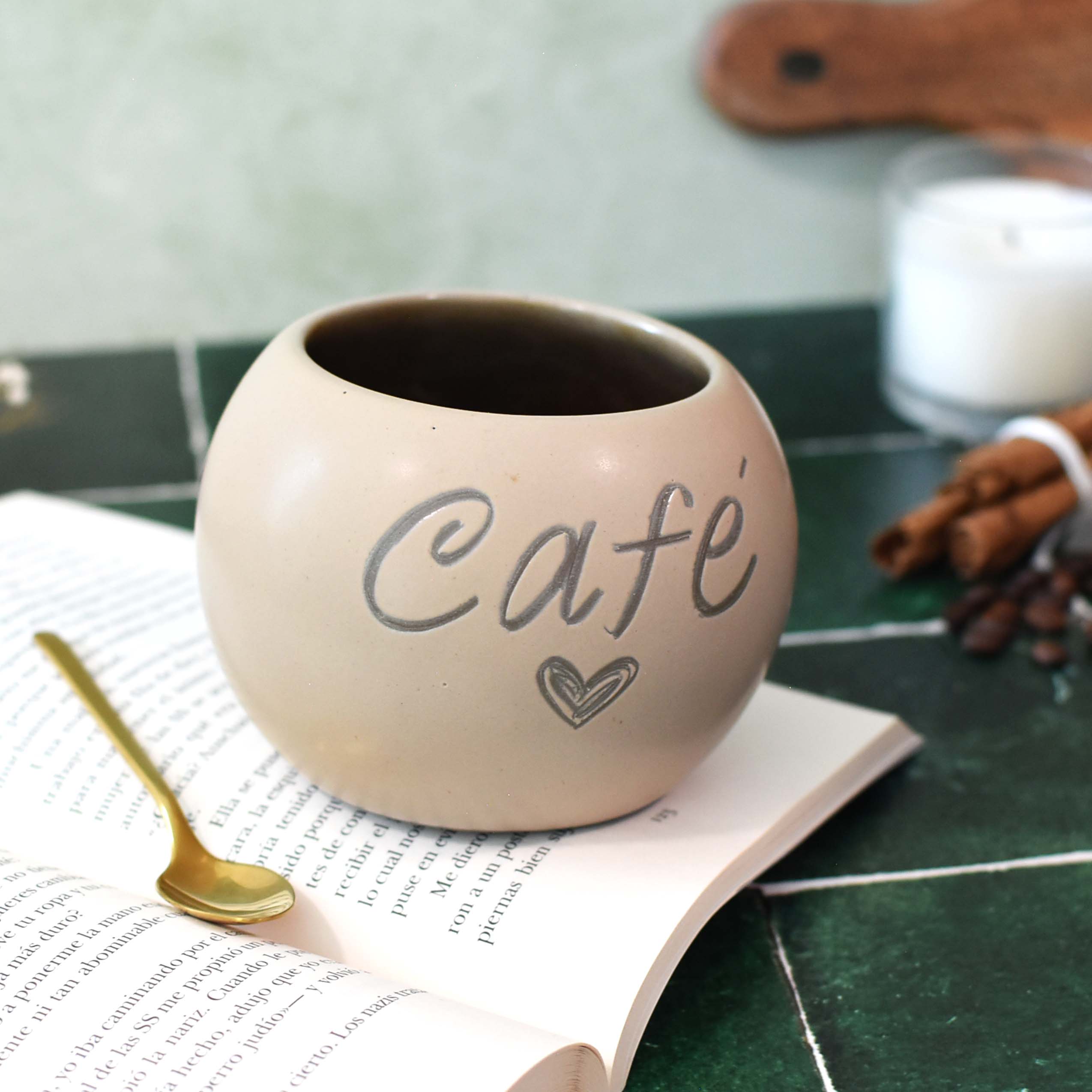 Taza Luna Beige "Café"