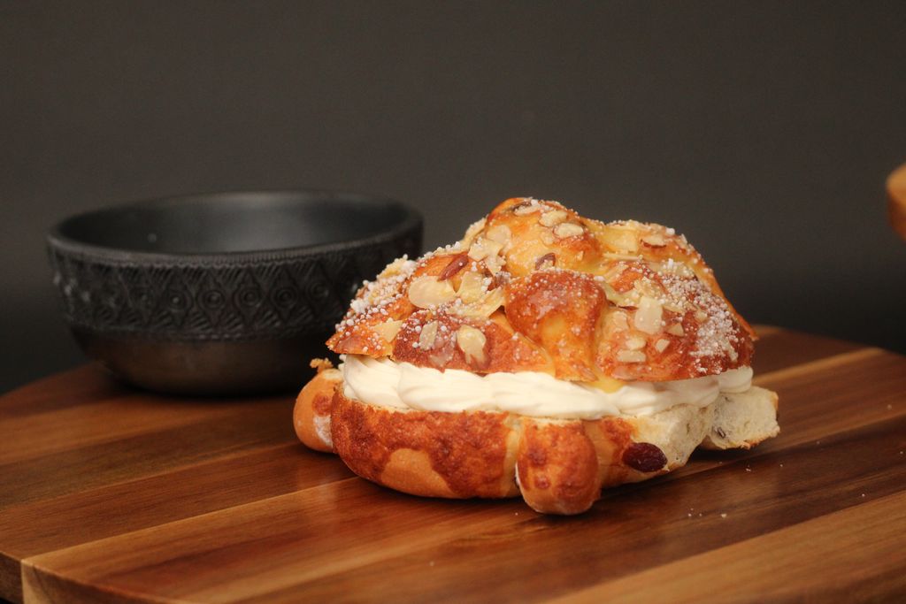 Pan de Muerto Proteico de Limón FIT