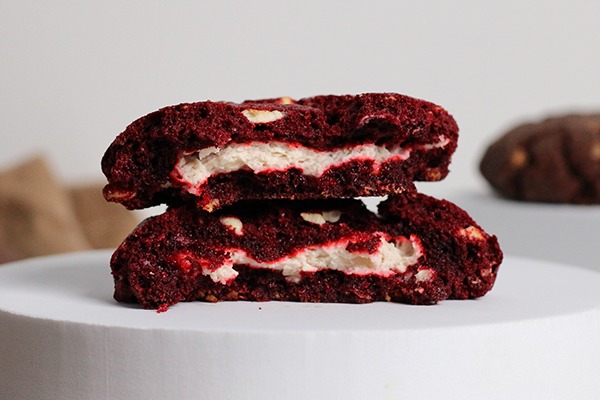 Galleta Red Velvet Relleno Queso KT