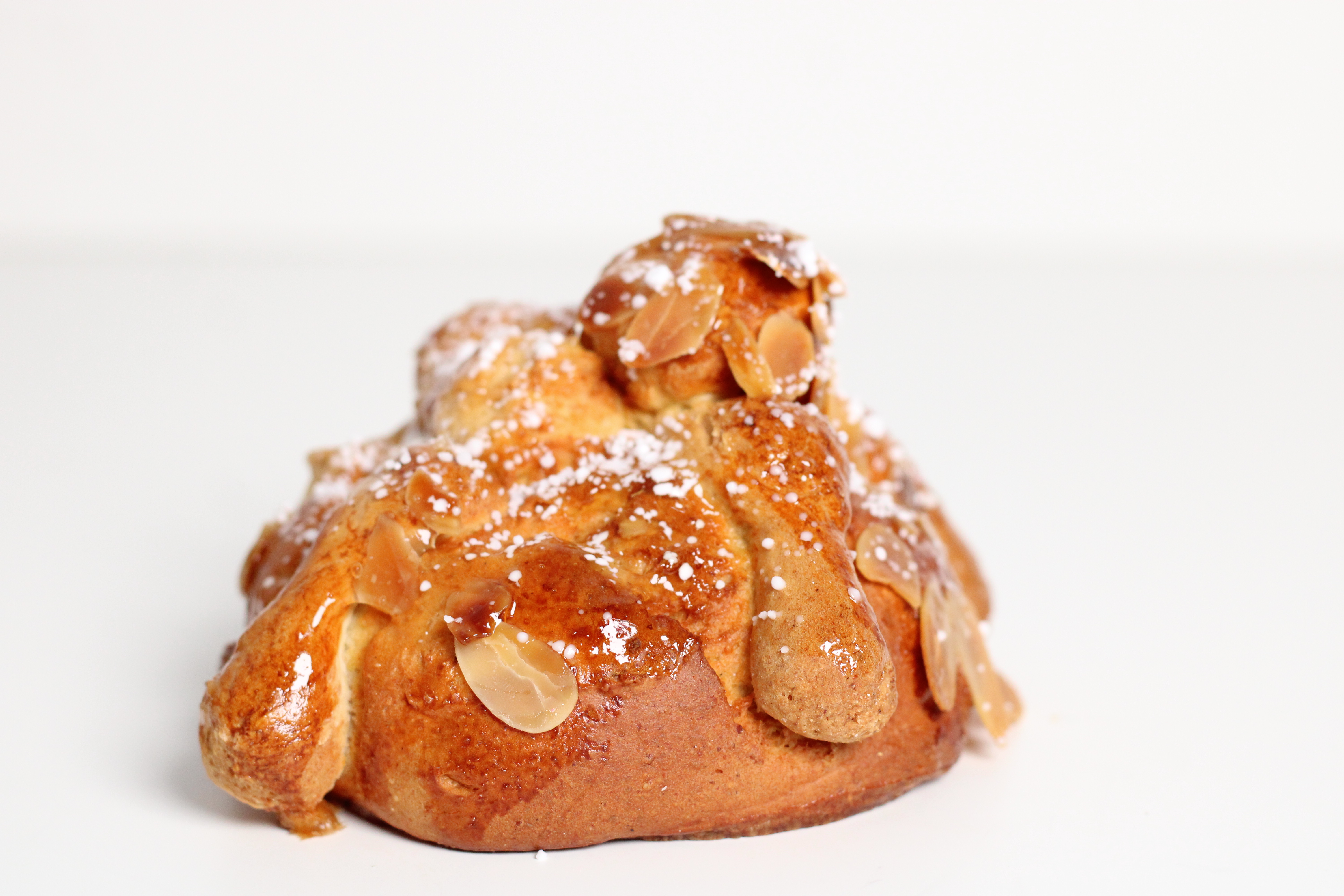 Pan de Muerto Tradicional KT